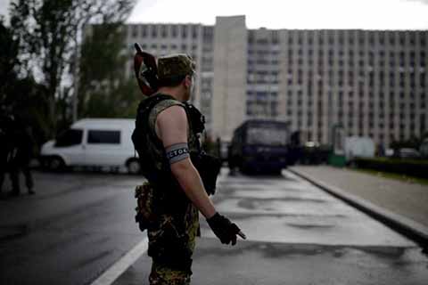 Clashes escalate in eastern Ukraine