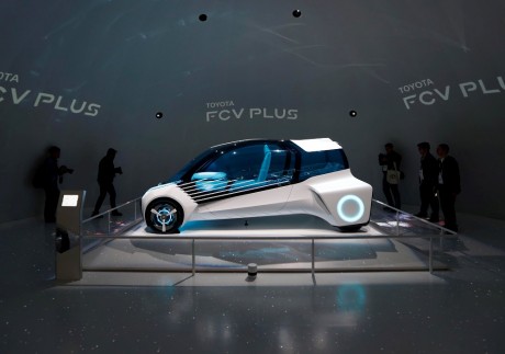 Toyota-FCV-Plus