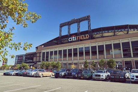 2 nyc parade cars at citi field Економічні новини