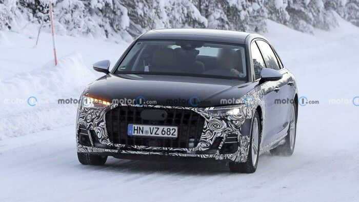 2022 audi a8 l horch spy photo Економічні новини