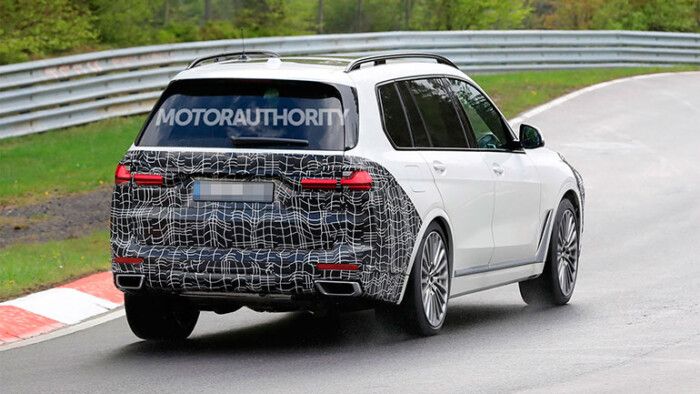 2023 bmw x7 facelift spy shots 4 Економічні новини