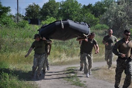 США провели курс для украинских морпехов по использованию катеров «Wing» (ФОТО)