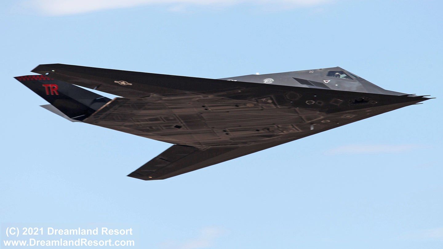 f 117 coyote summit red flag nellis Економічні новини