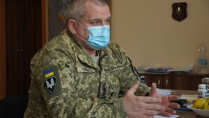 komanduvach sso heneral major hryhorij halahan pid chas intervyu novynarni 2. foto pressluzhby ksso Економічні новини