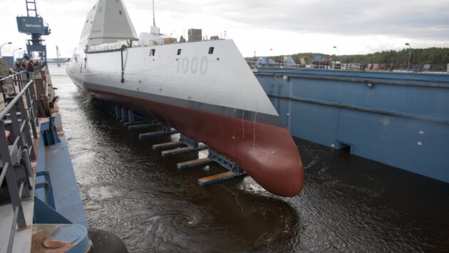 31 3280933 on the outside the uss zumwalt not only looks cool rule 1 but its a full 100 feet longer than existing classes of destroyer Економічні новини