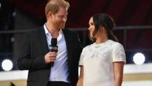 britains prince harry and meghan markle seen in Економічні новини