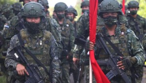 soldiers march to position during an anti invasion Економічні новини