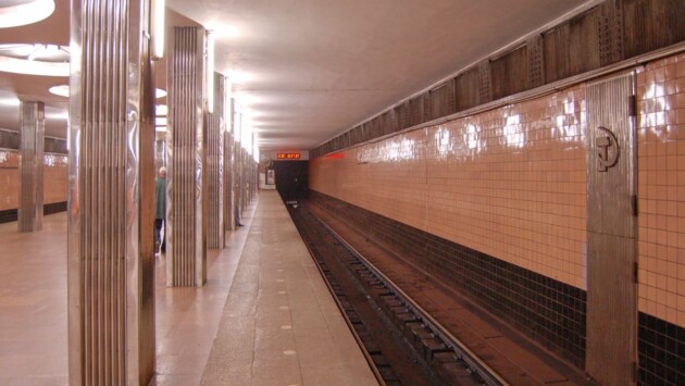 beresteyska metro station kiev 2010 03 Економічні новини - головні новини України та світу