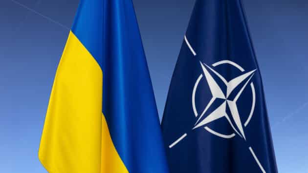 ukraine nato flags 2 rdax 775x440s 1 Економічні новини - головні новини України та світу