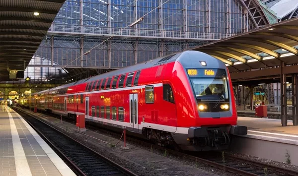 depositphotos 57586317 stock photo regional express train in frankfurt Економічні новини