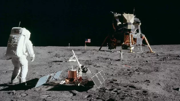 v nasa rasskazaly kohda lyudy smohut zhyt na lune e1669056749577.jpg 1 Економічні новини - головні новини України та світу