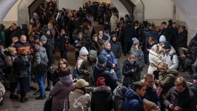 trivoga ukrittya shovishche metro kiyiv lyudi gettyimages 1446916748 650x410 Економічні новини