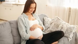 adorable cute young pregnant wom Економічні новини - головні новини України та світу