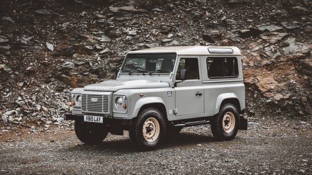 land rover classic defender work Економічні новини - головні новини України та світу