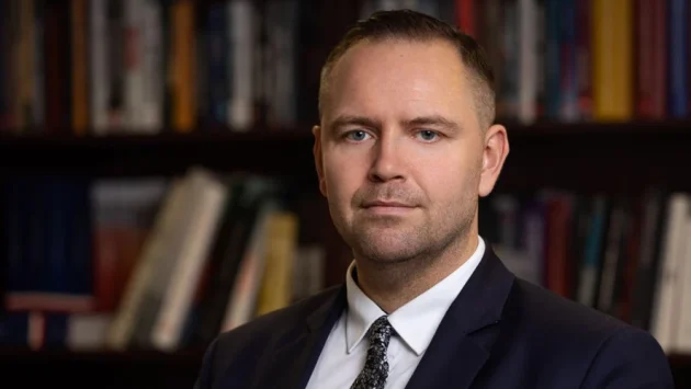 Навроцький