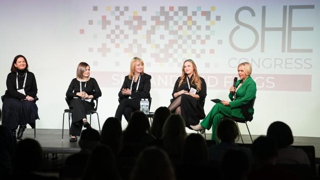 panelna diskusija she and red flags Економічні новини - головні новини України та світу