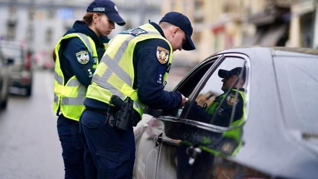 zupinka politsiya 2 e1746176921910 Економічні новини - головні новини України та світу